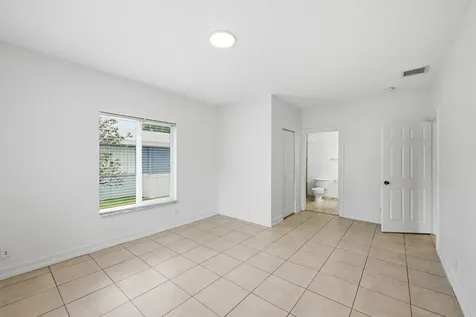 911 NE 12th Avenue Pompano Beach FL 33060