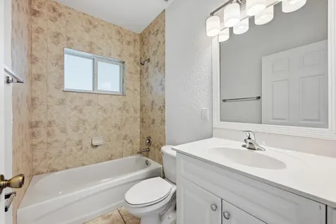 911 NE 12th Avenue Pompano Beach FL 33060