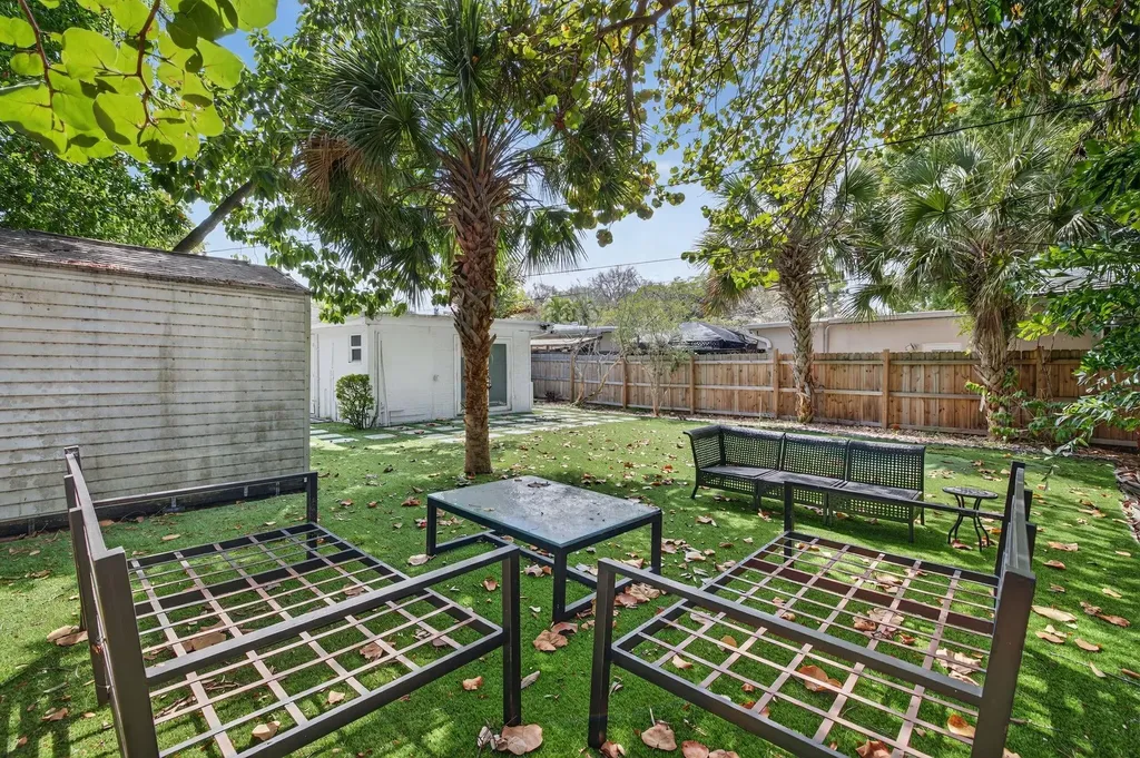 517 SW 14th Street Fort Lauderdale FL 33315