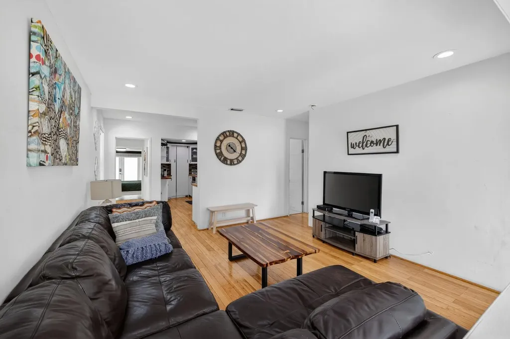 517 SW 14th Street Fort Lauderdale FL 33315
