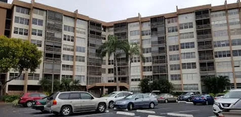 1400 Saint Charles Place Pembroke Pines FL 33026