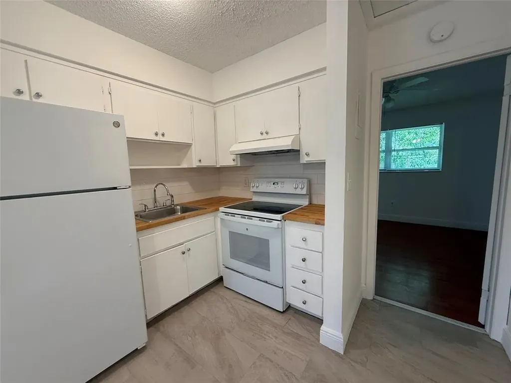 810 SE 18th Street Fort Lauderdale FL 33316