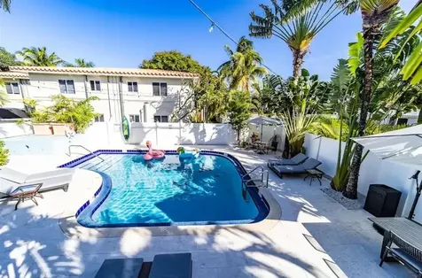 2617 NE 13th Court Fort Lauderdale FL 33304