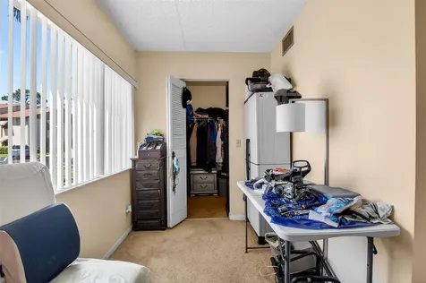 310 Knotty Pine Circle Greenacres FL 33463