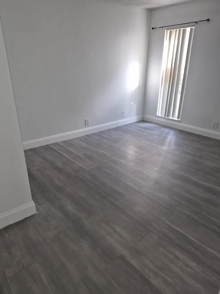 4455 Treehouse Lane Fort Lauderdale FL 33319