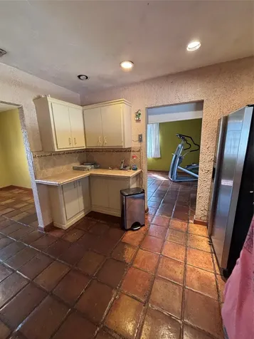 9261 SW 68th Street Miami FL 33173