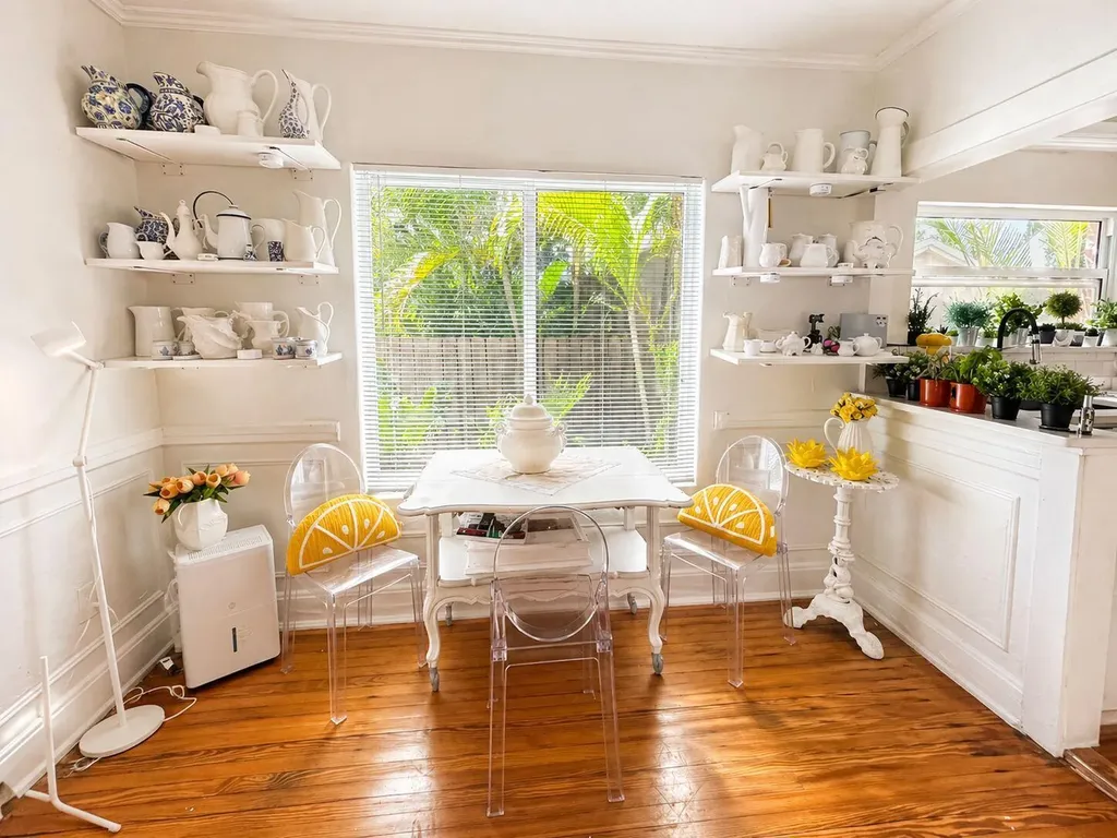 1933 Taylor Street Hollywood FL 33020