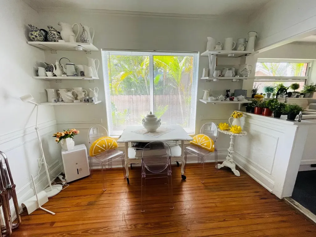 1933 Taylor Street Hollywood FL 33020