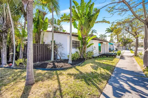 1760 NE 13th Street Fort Lauderdale FL 33304