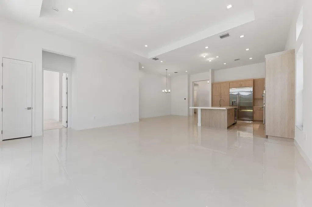 9568 Regal Palm Court Boca Raton FL 33434