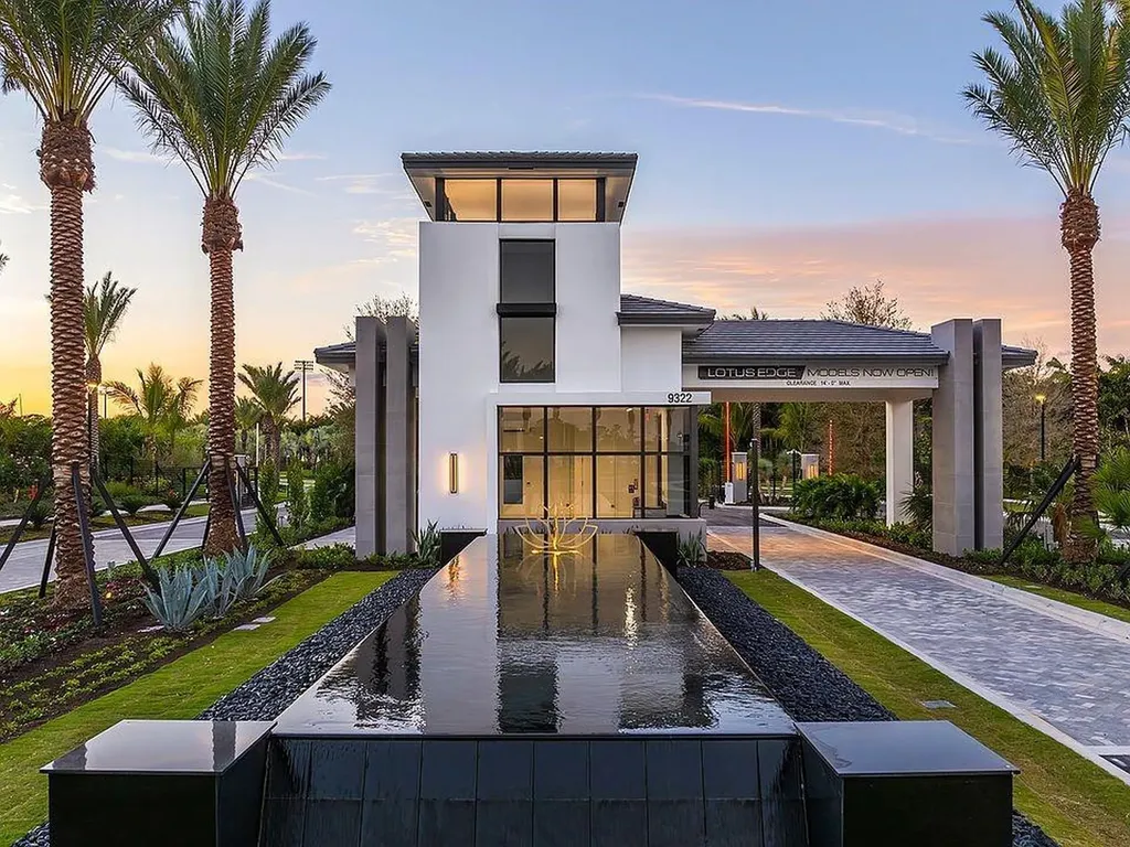 9568 Regal Palm Court Boca Raton FL 33434