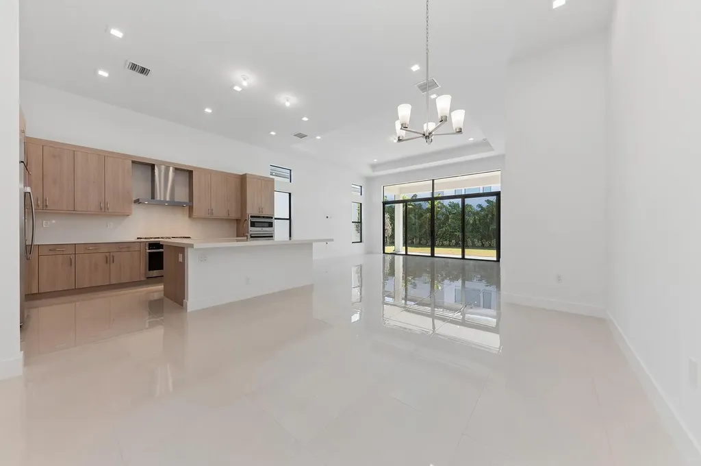 9568 Regal Palm Court Boca Raton FL 33434