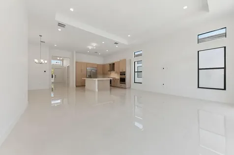 9568 Regal Palm Court Boca Raton FL 33434