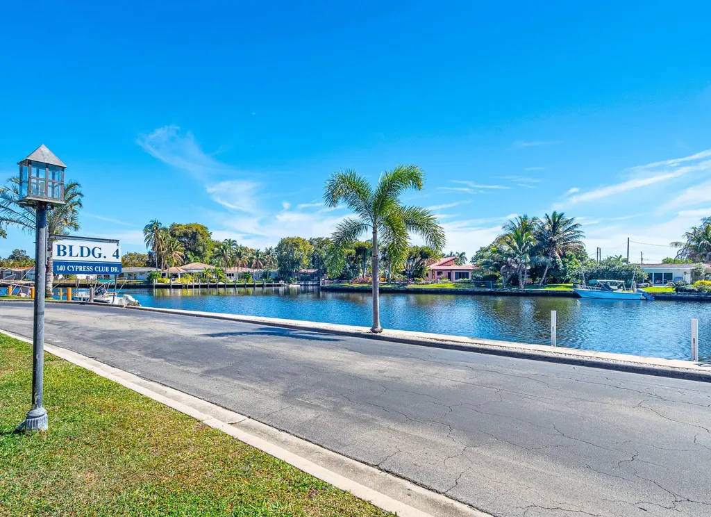 140 Cypress Club Drive Pompano Beach FL 33060