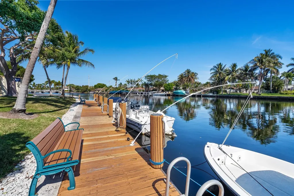 140 Cypress Club Drive Pompano Beach FL 33060