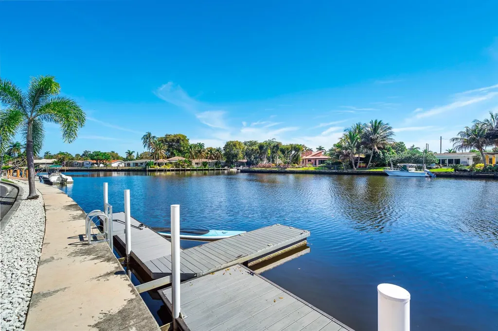 140 Cypress Club Drive Pompano Beach FL 33060