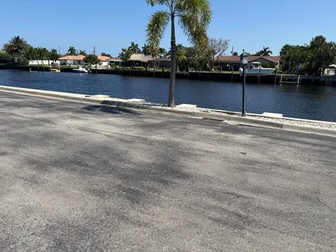 140 Cypress Club Drive Pompano Beach FL 33060