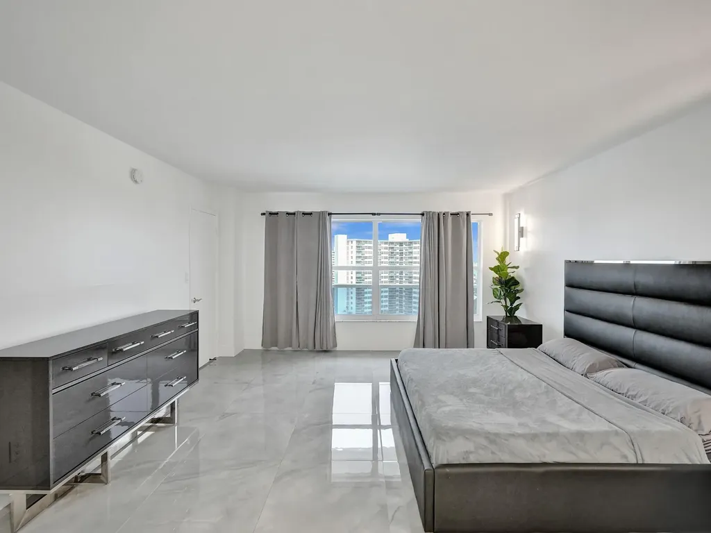 3500 Galt Ocean Drive Fort Lauderdale FL 33308