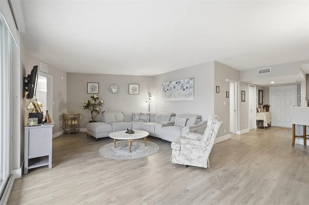 800 Cypress Grove Drive Pompano Beach FL 33069