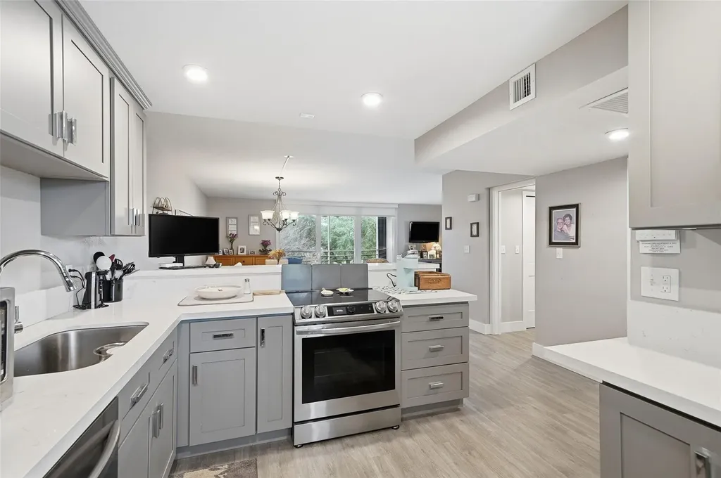 800 Cypress Grove Drive Pompano Beach FL 33069