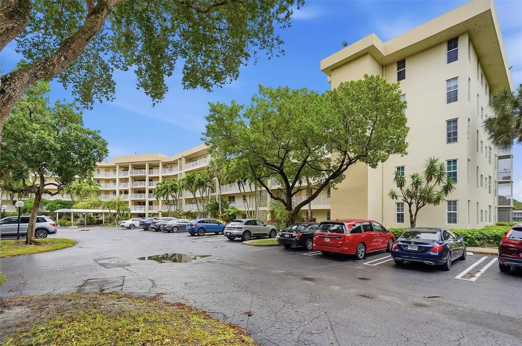 800 Cypress Grove Drive Pompano Beach FL 33069