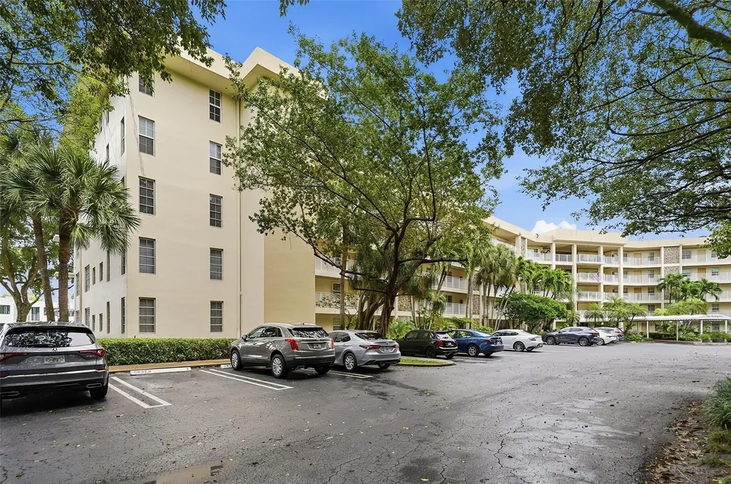 800 Cypress Grove Drive Pompano Beach FL 33069