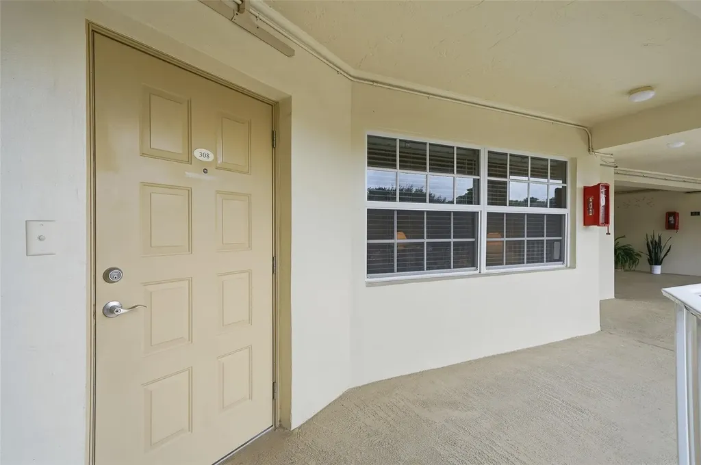 800 Cypress Grove Drive Pompano Beach FL 33069