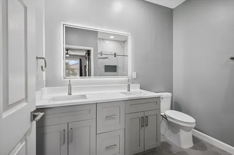 2507 NW 31st Court Oakland Park FL 33309