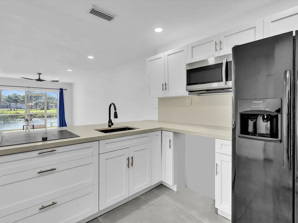 2451 SW 82nd Avenue Davie FL 33324