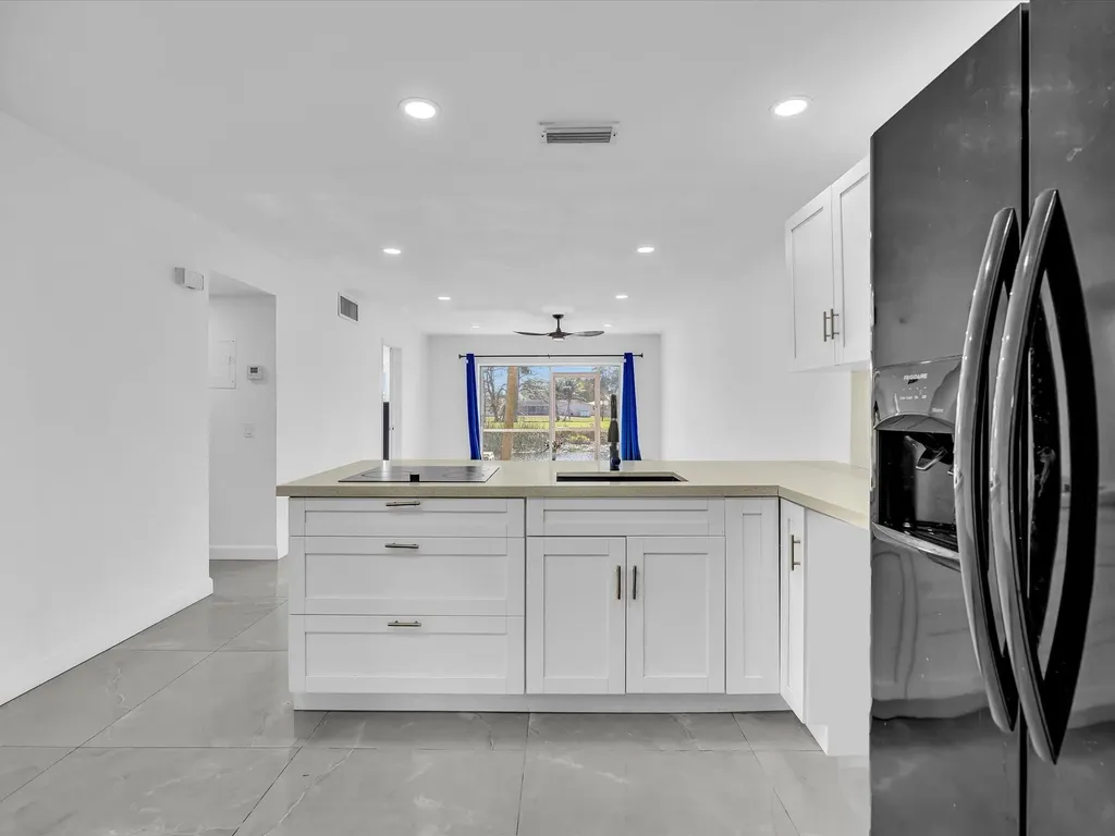 2451 SW 82nd Avenue Davie FL 33324