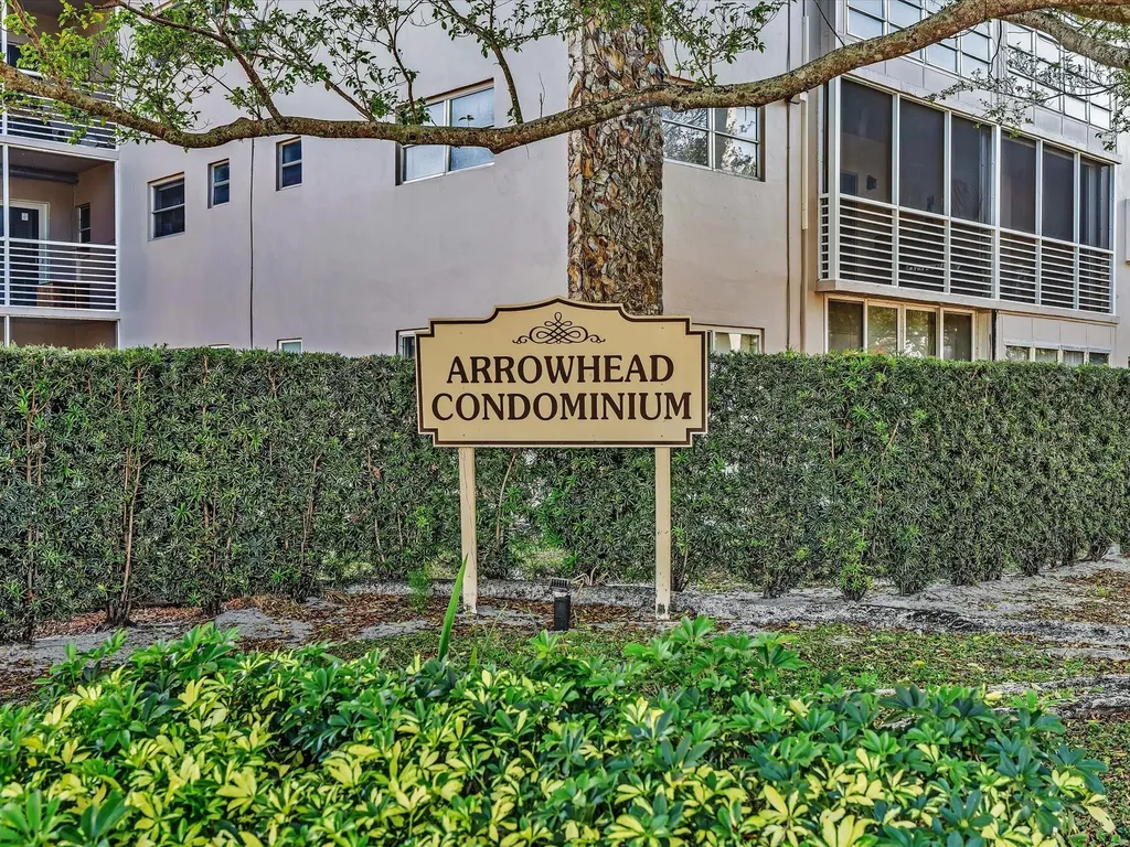 2451 SW 82nd Avenue Davie FL 33324