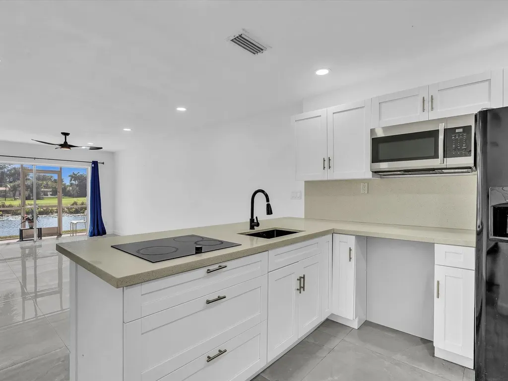 2451 SW 82nd Avenue Davie FL 33324