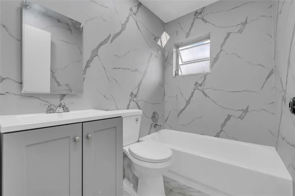 3250 NW 85th Avenue Coral Springs FL 33065