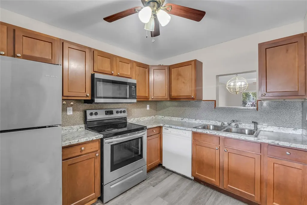 3250 NW 85th Avenue Coral Springs FL 33065