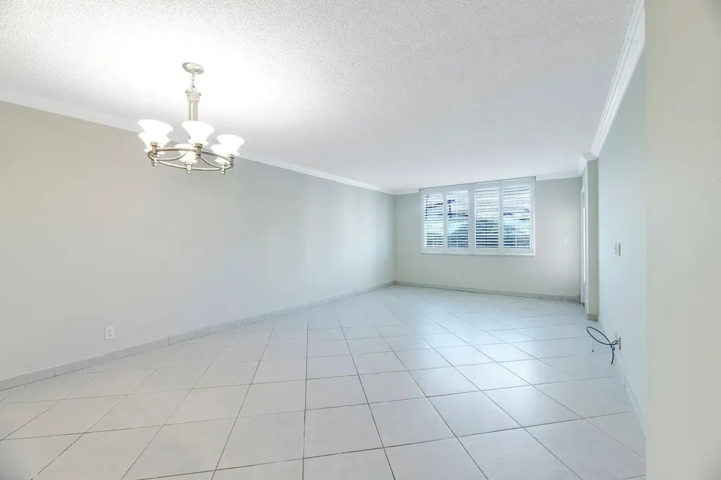 3800 N Hills Drive Hollywood FL 33021