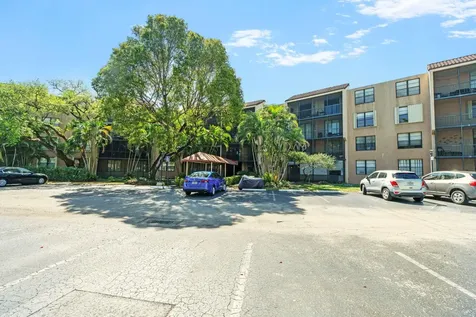 3800 N Hills Drive Hollywood FL 33021