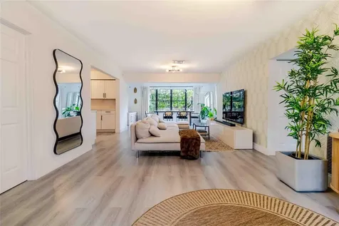 2515 NE 207th Street Miami FL 33180