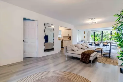 2515 NE 207th Street Miami FL 33180