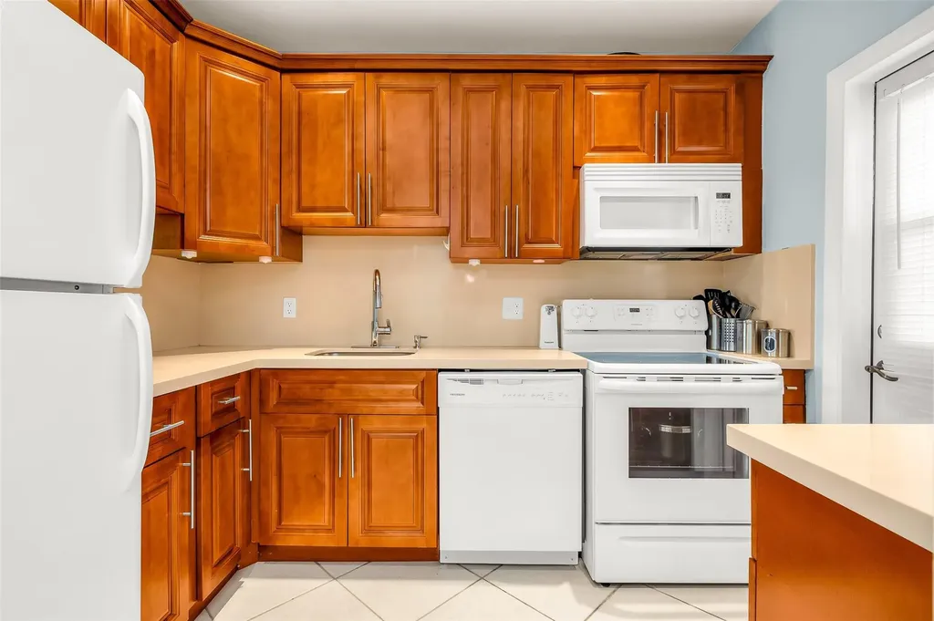 400 NE 20th Street Boca Raton FL 33431