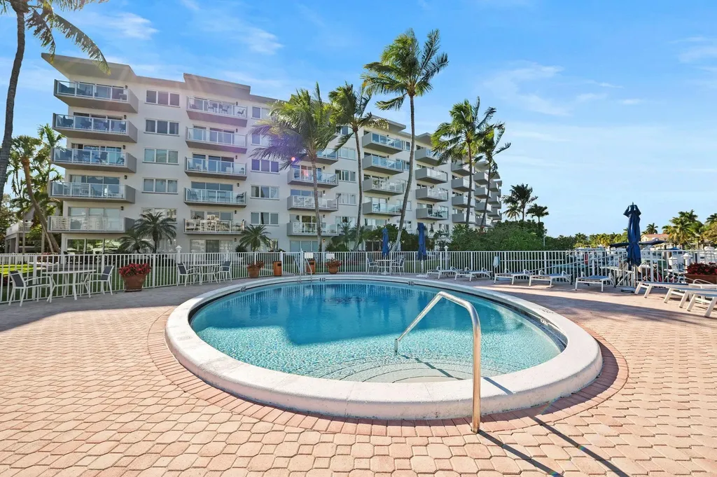 140 NE 28th Avenue Pompano Beach FL 33062