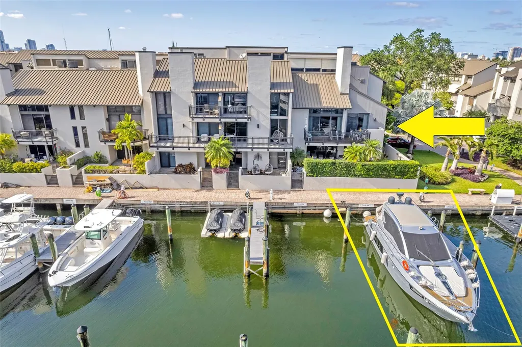 17 Port Side Drive Fort Lauderdale FL 33316