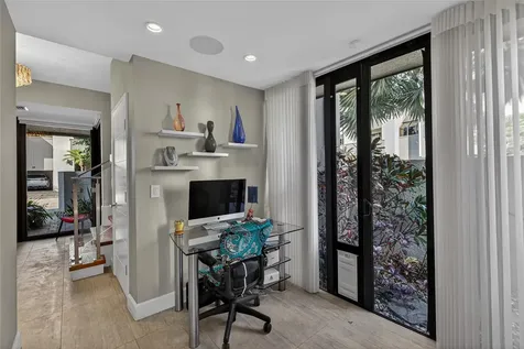 17 Port Side Drive Fort Lauderdale FL 33316