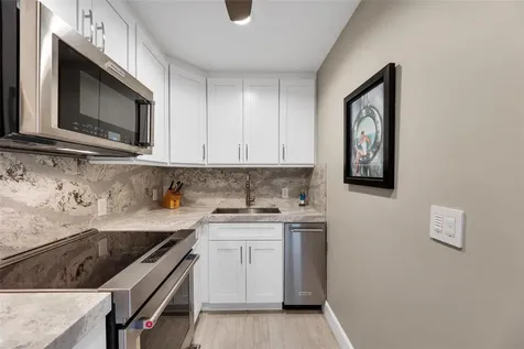 17 Port Side Drive Fort Lauderdale FL 33316