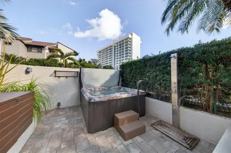 17 Port Side Drive Fort Lauderdale FL 33316