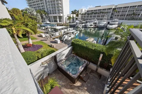 17 Port Side Drive Fort Lauderdale FL 33316
