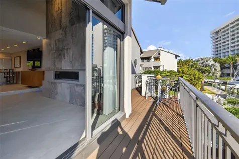 17 Port Side Drive Fort Lauderdale FL 33316