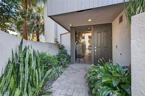 17 Port Side Drive Fort Lauderdale FL 33316