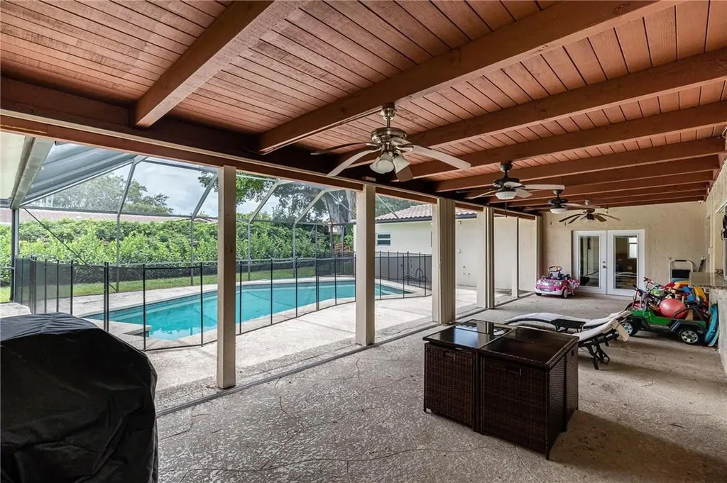4000 N 41st Court Hollywood FL 33021