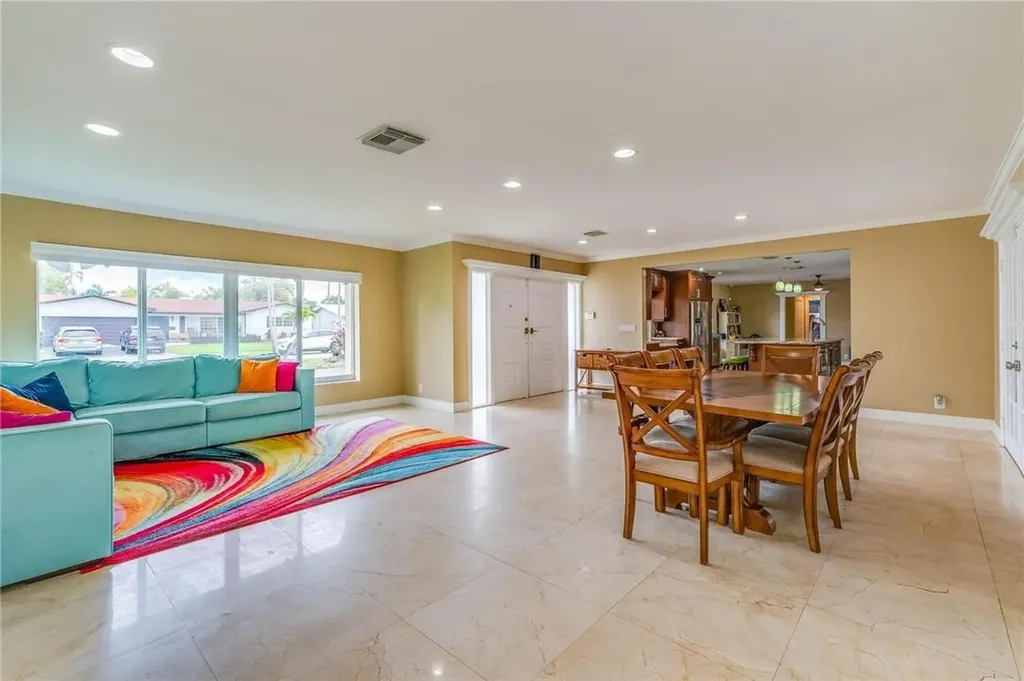 4000 N 41st Court Hollywood FL 33021