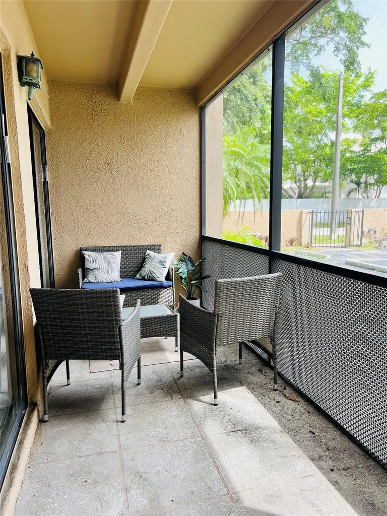 4040 N Hills Drive Hollywood FL 33021
